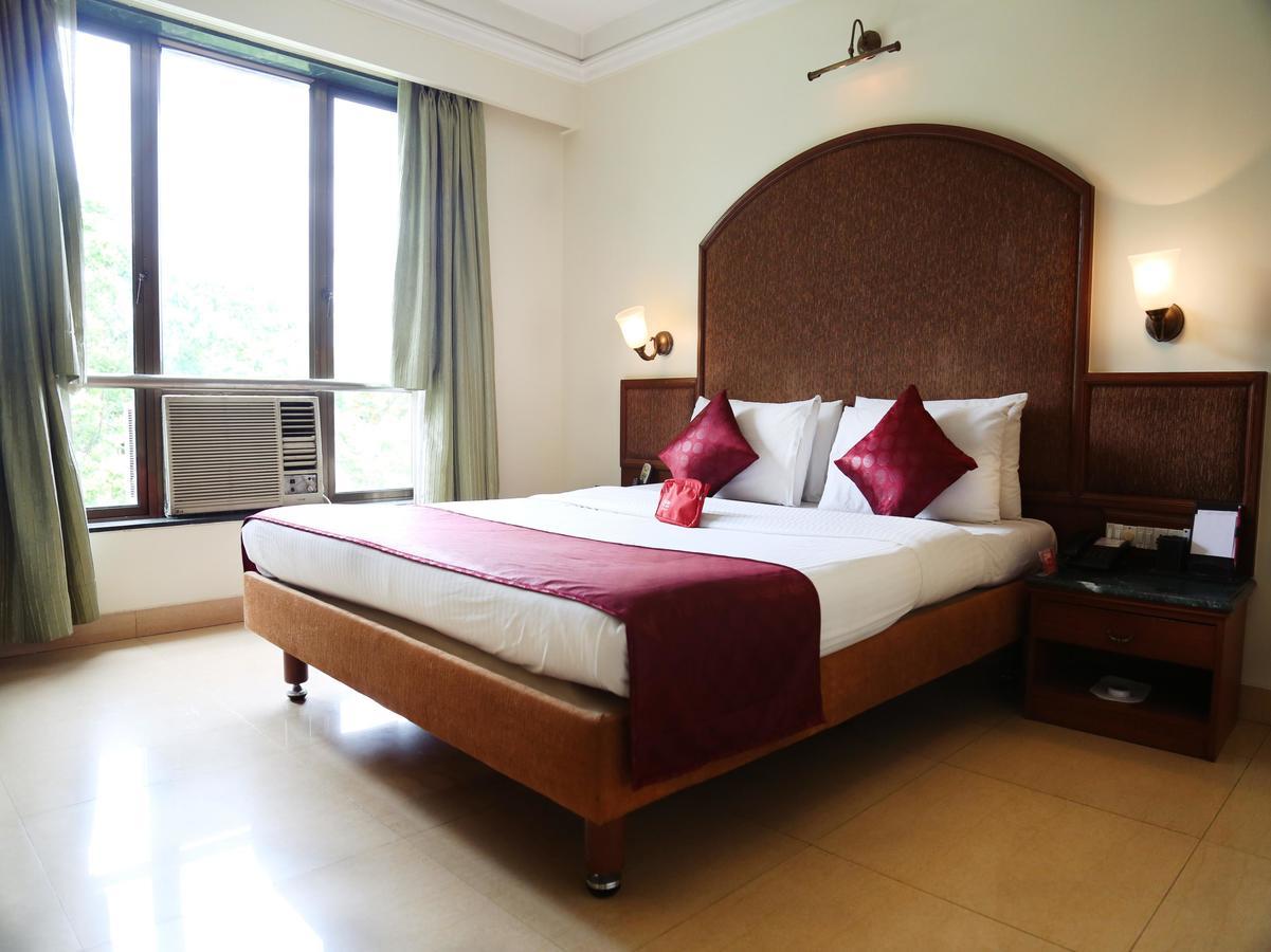 Hotel Srimaan Пуне Екстер'єр фото