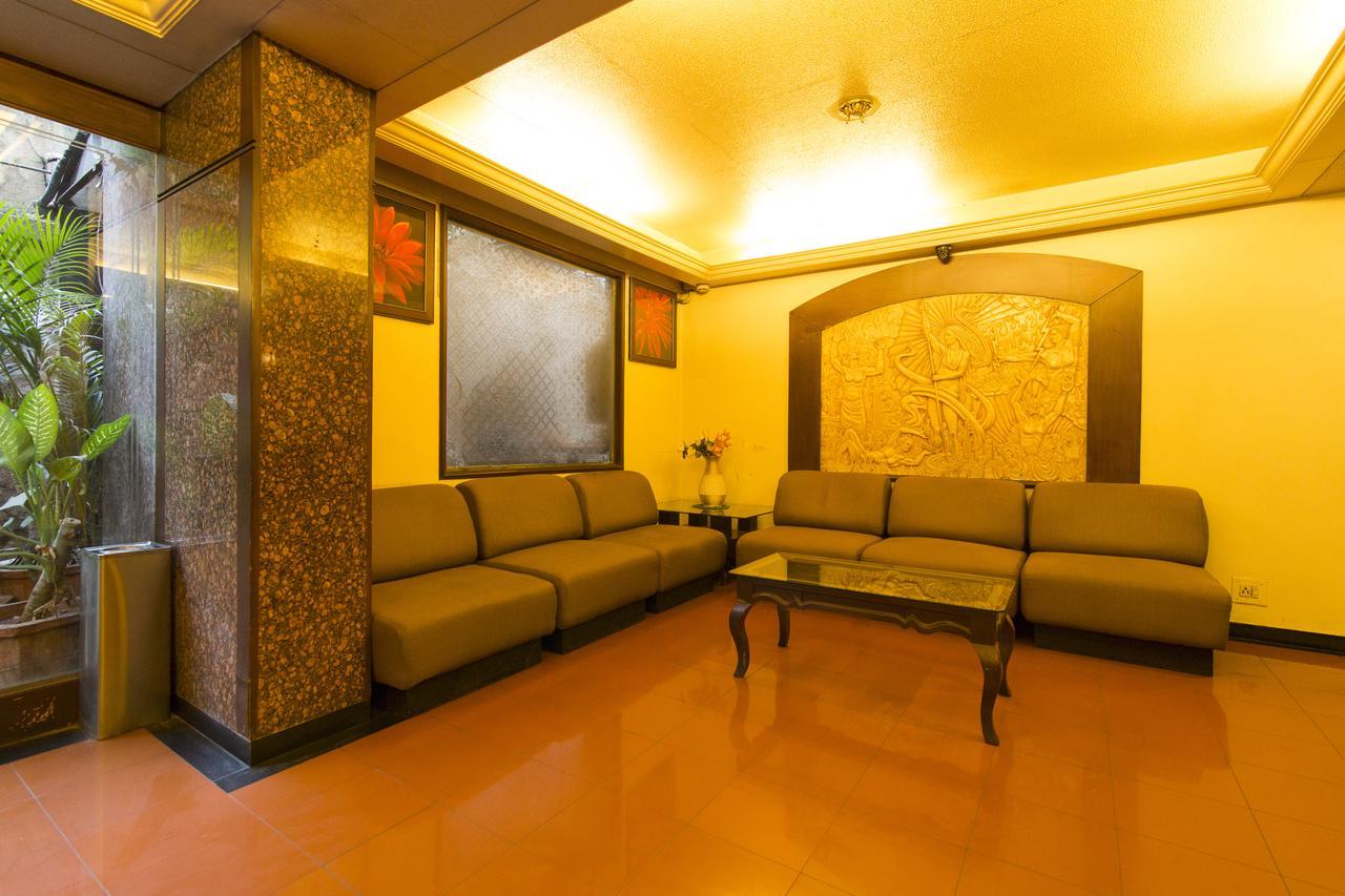 Hotel Srimaan Пуне Екстер'єр фото
